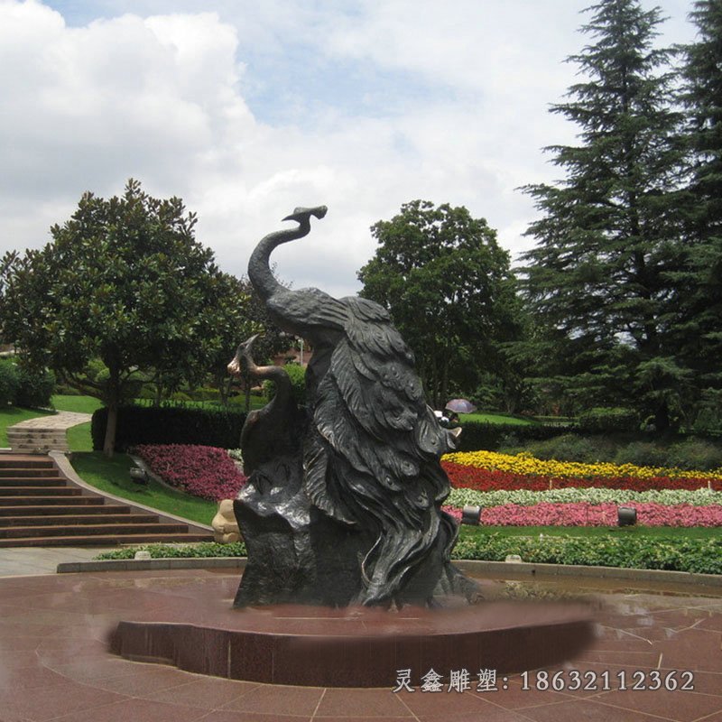 公园孔雀铜雕