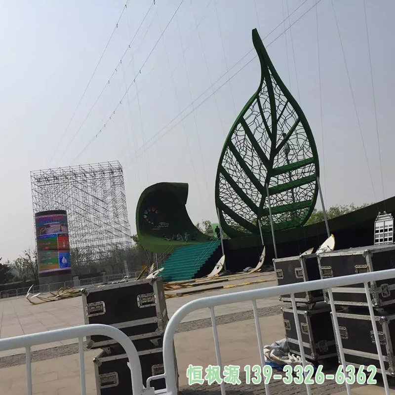 不锈钢树叶雕塑不锈钢景观雕塑1