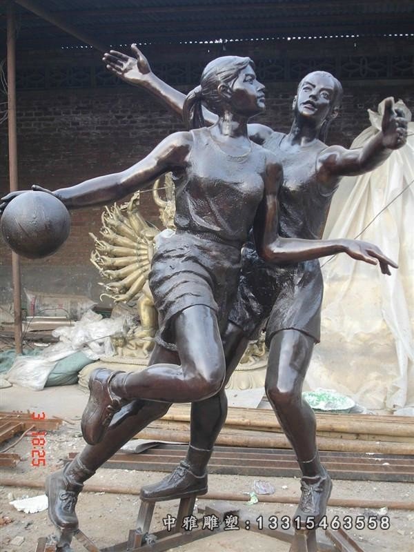 女子打篮球铜雕公园小品铜雕