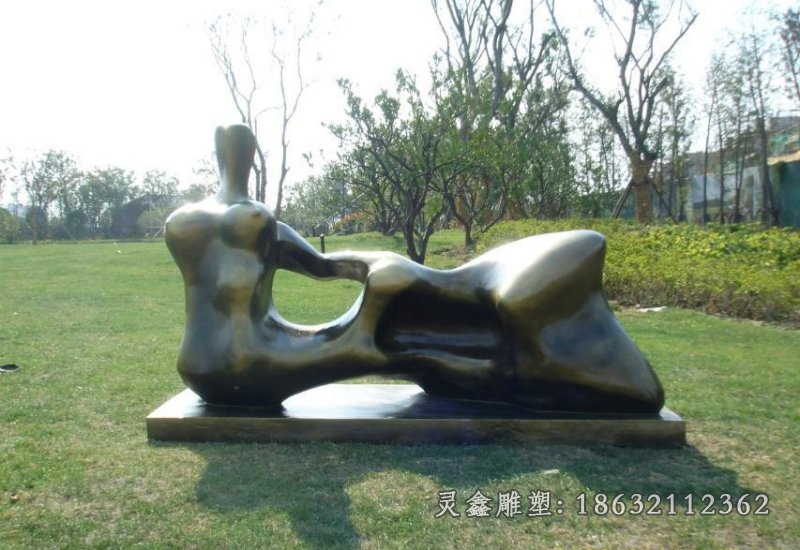 抽象人物铜雕母爱铜雕公园景观雕塑