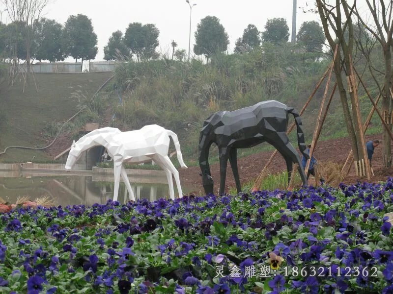 不锈钢抽象马雕塑公园抽象马不锈钢雕塑