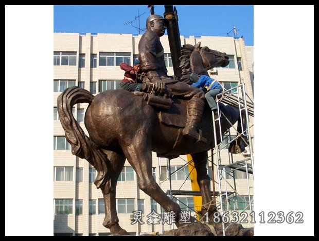 江镇公园骑马的将军人物铜雕合肥黄铜雕塑将军图
