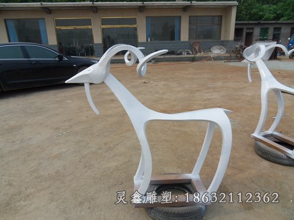 不锈钢羊雕塑不锈钢抽象羊雕塑