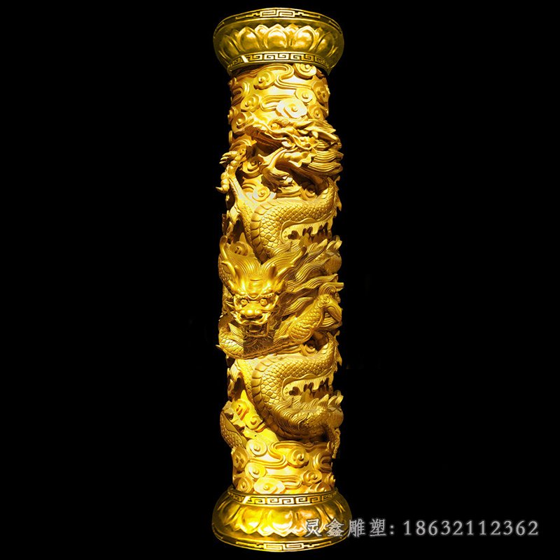 铜雕龙柱