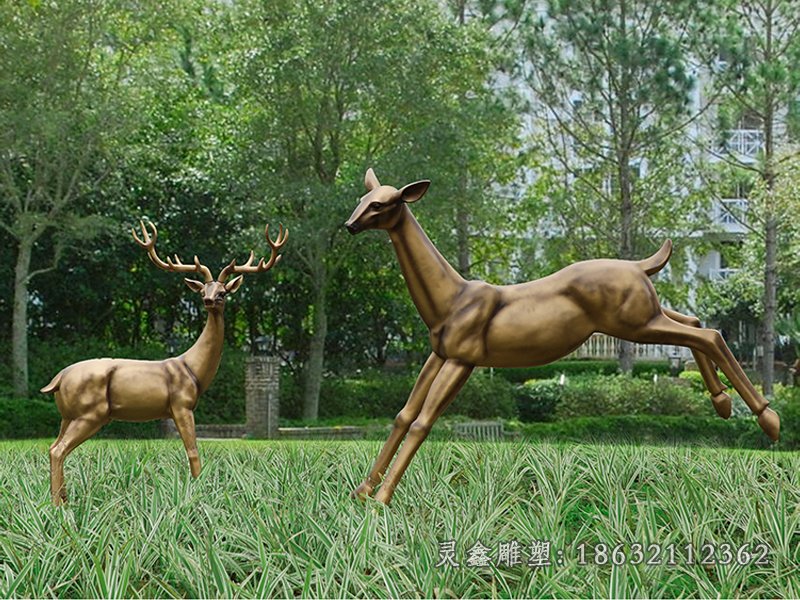 小区动物雕塑玻璃钢仿铜鹿雕塑