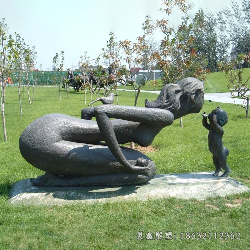 母爱雕塑公园景观母子铜雕