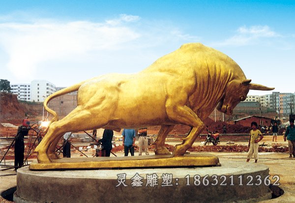 开荒牛铜雕广场动物雕塑