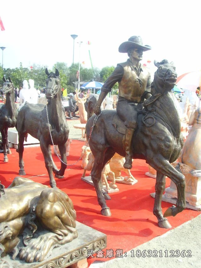 牛仔遛马铜雕广场小品铜雕