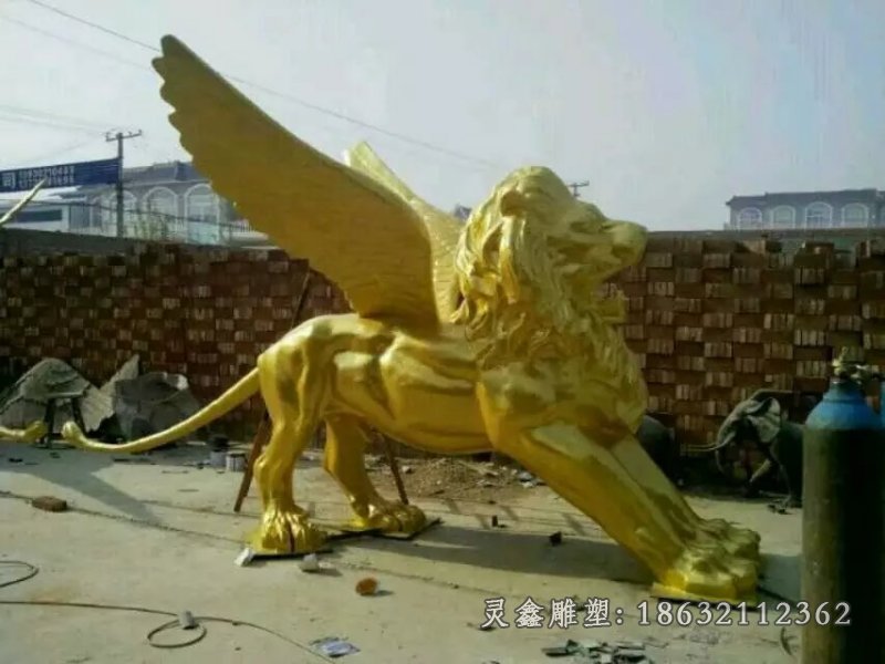 铜雕飞狮广场长翅膀的狮子雕塑
