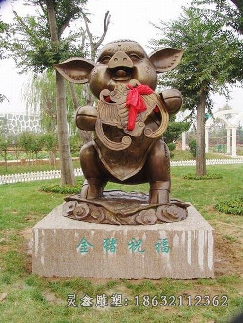 铜猪雕塑公园猪铜雕