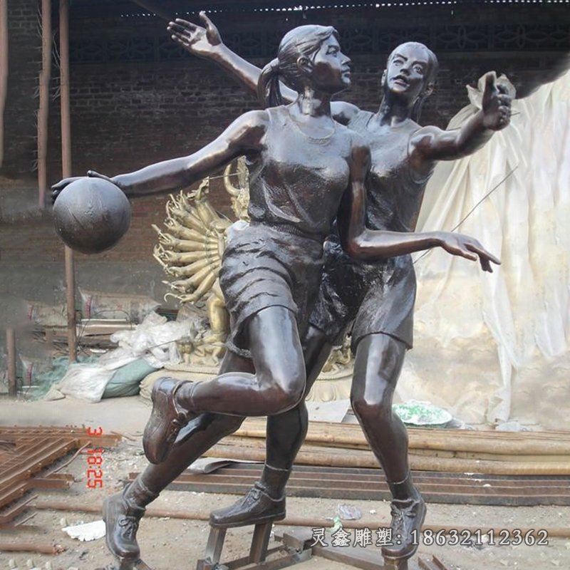 女子打篮球铜雕公园小品铜雕