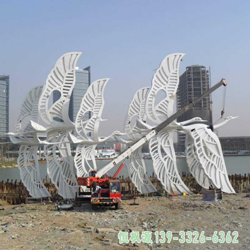 廊坊恒枫源雕塑雕刻厂仙鹤白鹭展翅高飞户外景观雕塑安装在体育场如何